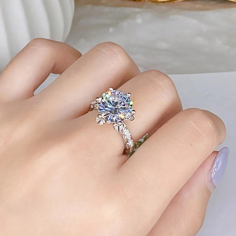 Eternal Radiance: 5 Carat D-Color Moissanite Platinum Ring 