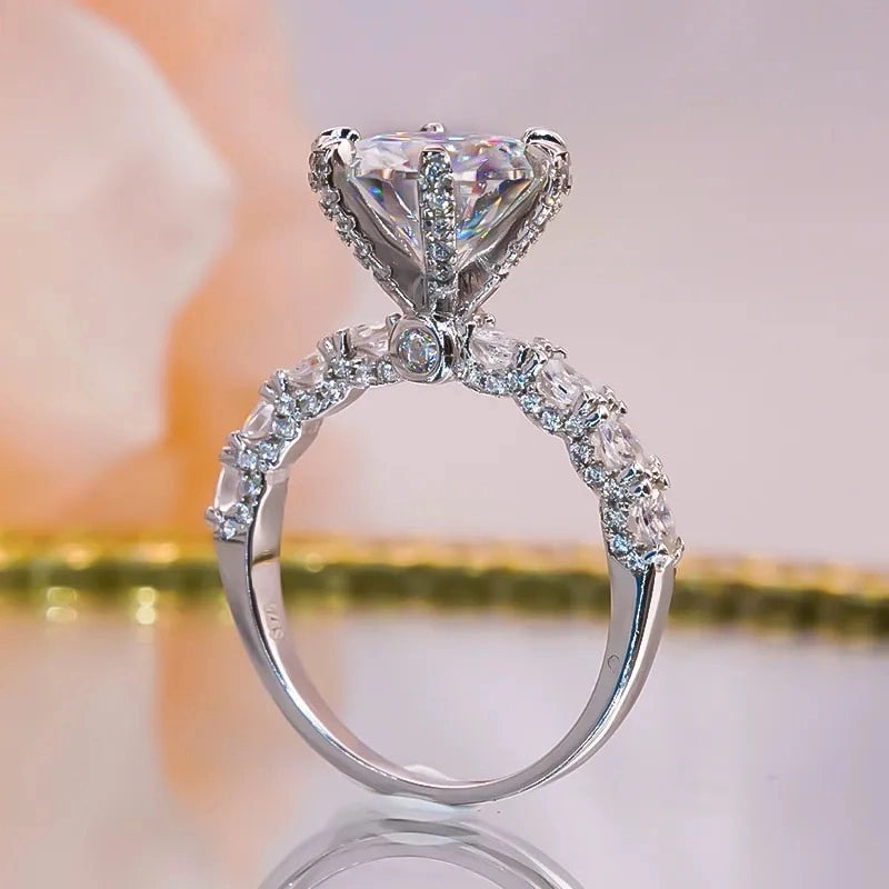 Exquisite Elegance: 3 Carat D-Color Moissanite Ring